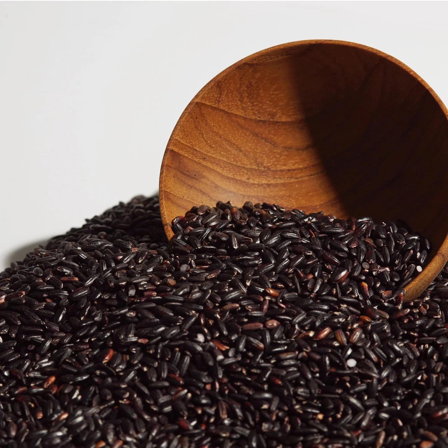 The Marvelous Benefits of Black Rice Oil for Hair